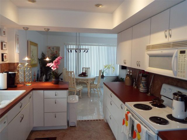 6060 S Falls Circle Drive 225, Lauderhill, FL 33319