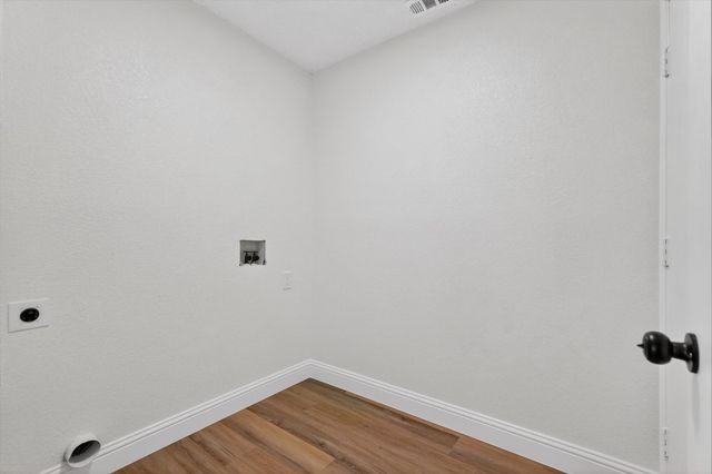 8194 Waterside Trail, Fort Worth, TX 76137