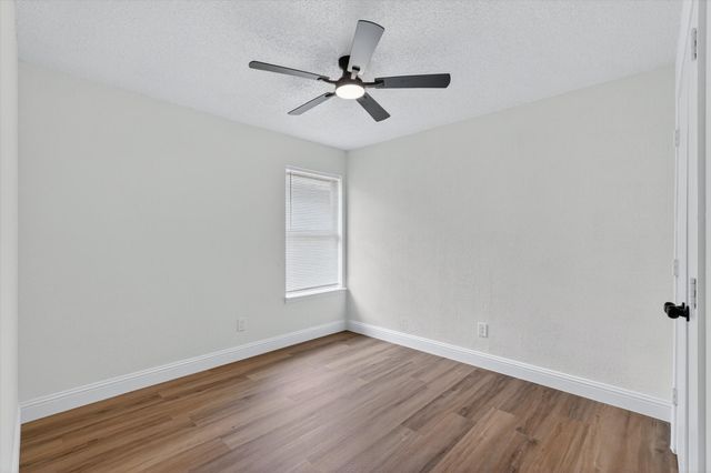 8194 Waterside Trail, Fort Worth, TX 76137