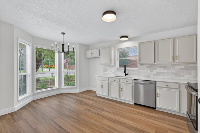 8194 Waterside Trail, Fort Worth, TX 76137