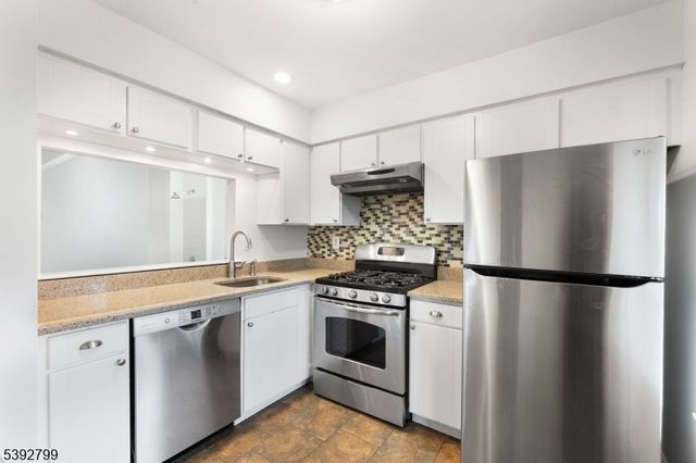 41 Oswestry Way, Franklin Twp., NJ 08873