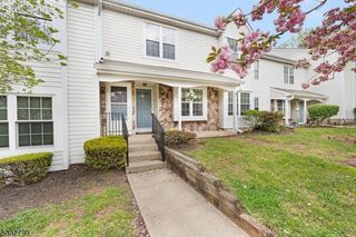 41 Oswestry Way, Franklin Twp., NJ 08873