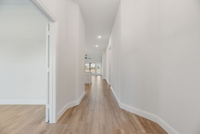 583 Mb S Way, Pilot Point, TX 76258