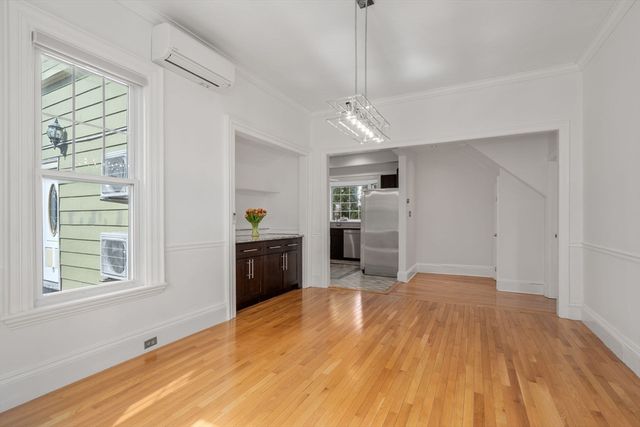 121 Prospect Ave, Quincy, MA 02170