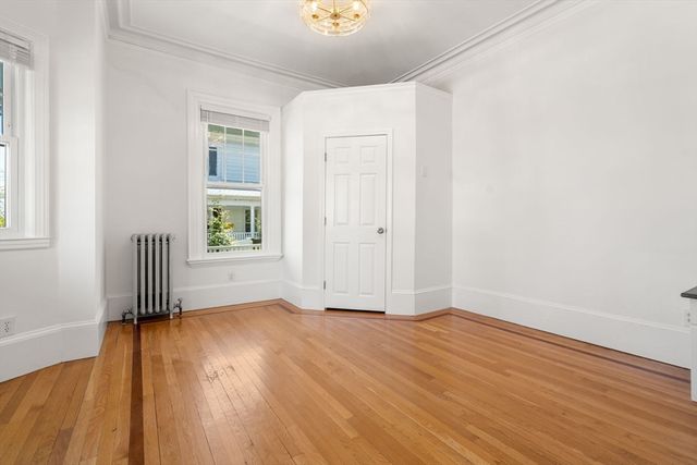 121 Prospect Ave, Quincy, MA 02170