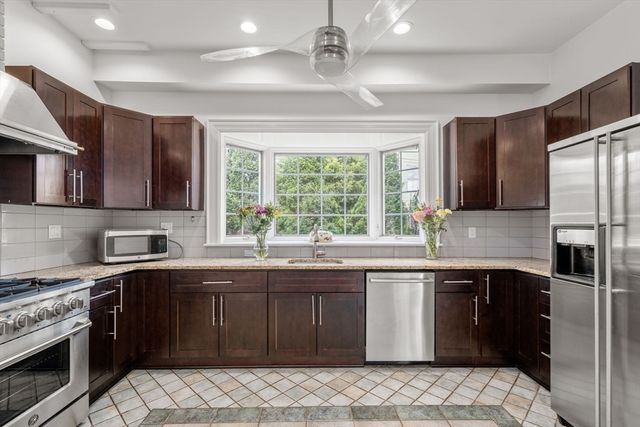 121 Prospect Ave, Quincy, MA 02170