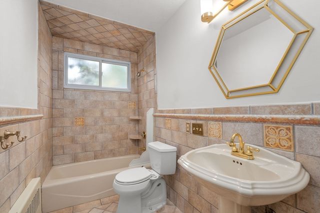 121 Prospect Ave, Quincy, MA 02170