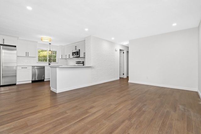 300 Jon Dr, Brockton, MA 02302