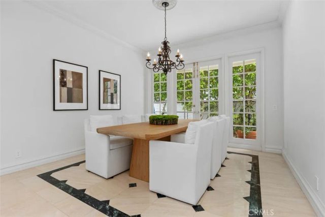 2 Belcourt, Newport Beach, CA 92660