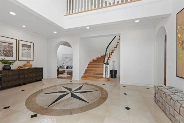 2 Belcourt, Newport Beach, CA 92660