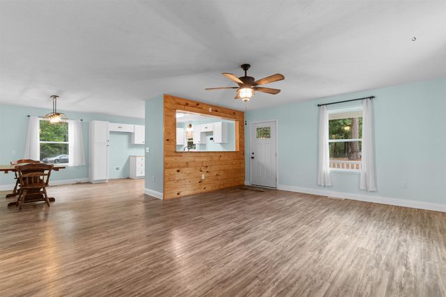 9211 Little Hill Dr., Conway, SC 29527