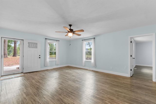 9211 Little Hill Dr., Conway, SC 29527