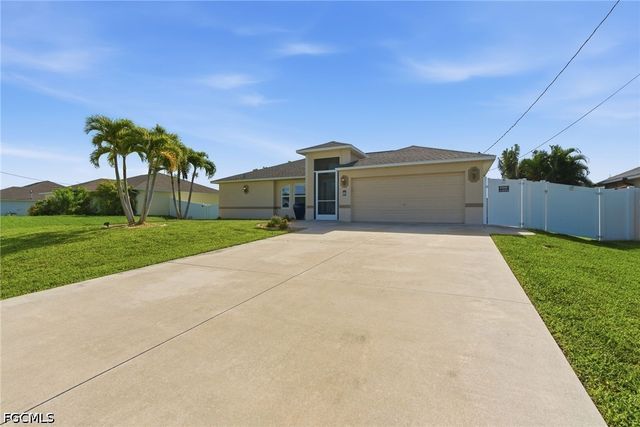 317 SW 25th AVE, Cape Coral, FL 33991