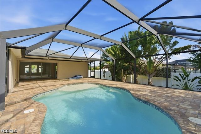 317 SW 25th AVE, Cape Coral, FL 33991