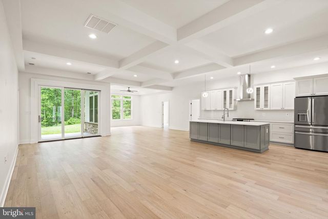 6468 WINDHAM AVE, Alexandria, VA 22315