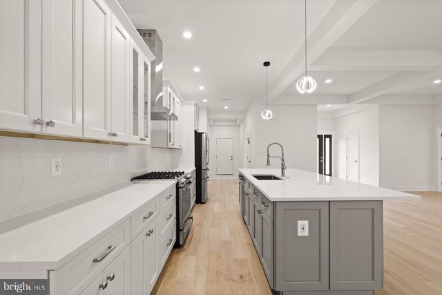 6468 WINDHAM AVE, Alexandria, VA 22315