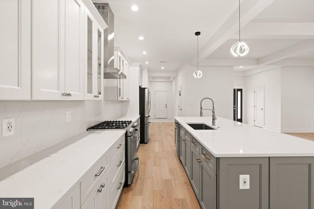 6468 WINDHAM AVE, Alexandria, VA 22315