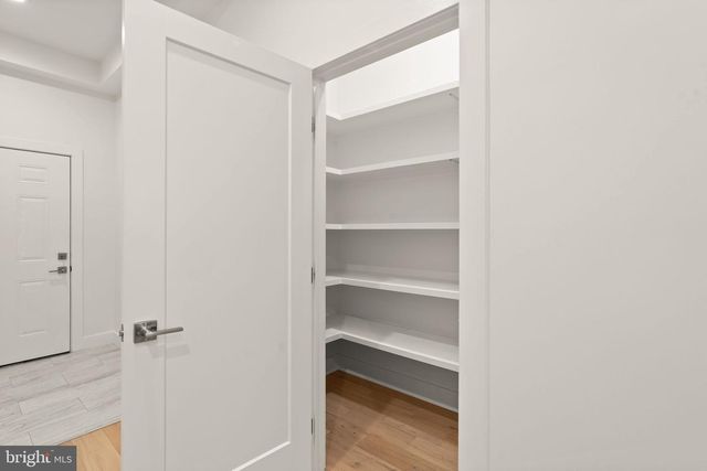 6468 WINDHAM AVE, Alexandria, VA 22315