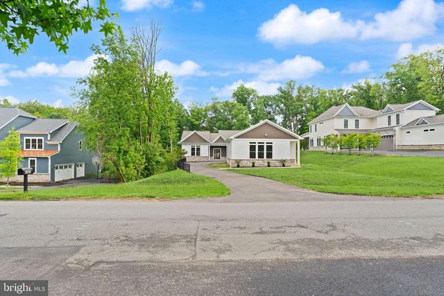 6468 WINDHAM AVE, Alexandria, VA 22315