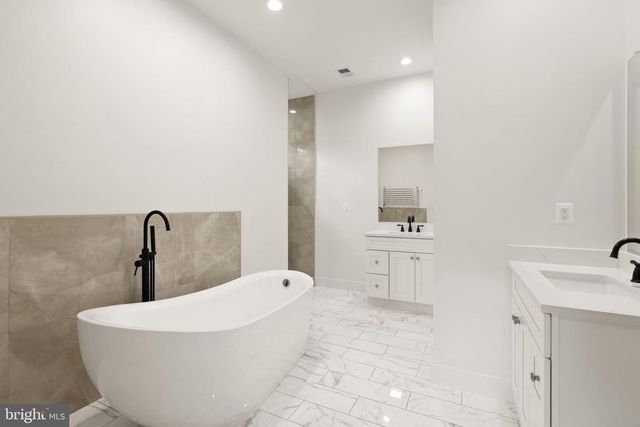 6468 WINDHAM AVE, Alexandria, VA 22315