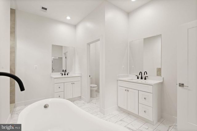 6468 WINDHAM AVE, Alexandria, VA 22315