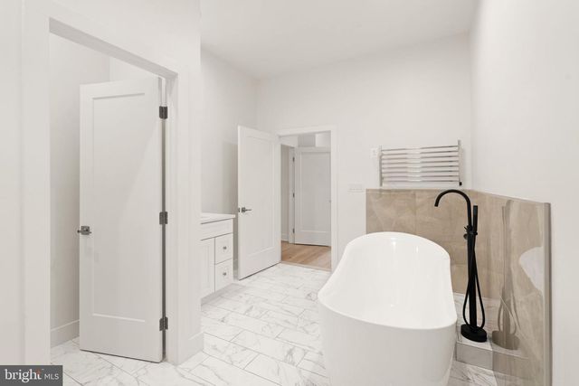 6468 WINDHAM AVE, Alexandria, VA 22315