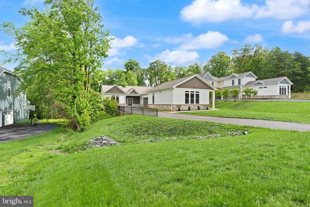 6468 WINDHAM AVE, Alexandria, VA 22315