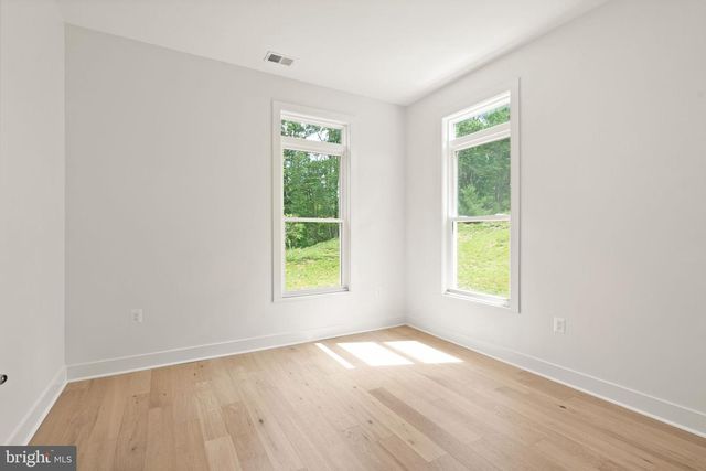6468 WINDHAM AVE, Alexandria, VA 22315