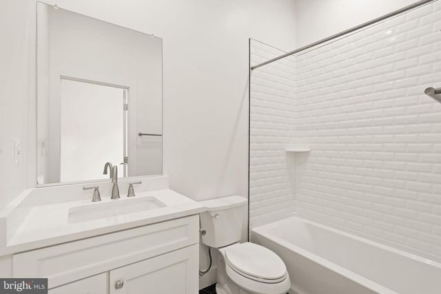 6468 WINDHAM AVE, Alexandria, VA 22315
