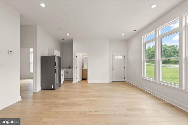 6468 WINDHAM AVE, Alexandria, VA 22315