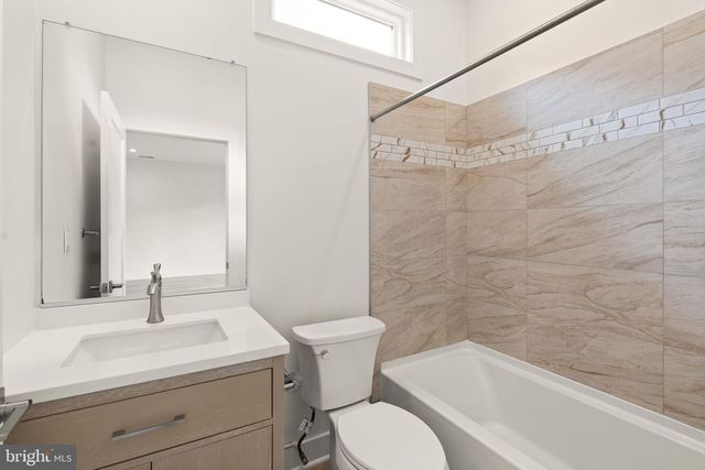 6468 WINDHAM AVE, Alexandria, VA 22315