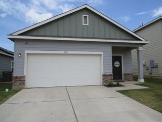 241 Rainey DR, Jarrell, TX 76537