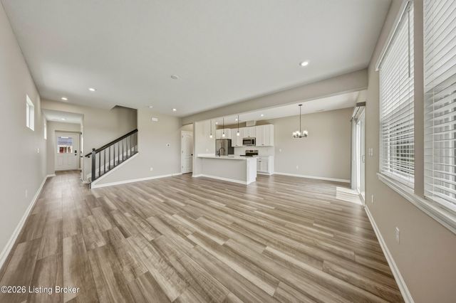 205 Harvest Point Way, Mt Washington, KY 40047
