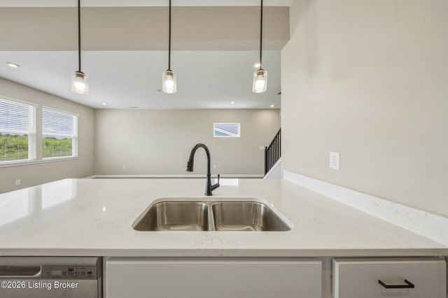 205 Harvest Point Way, Mt Washington, KY 40047