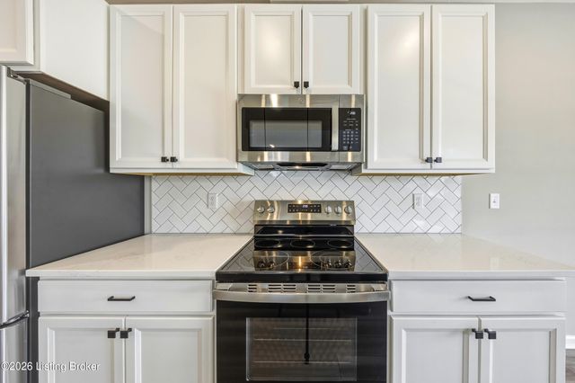 205 Harvest Point Way, Mt Washington, KY 40047