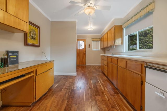 1714 N Blythe Avenue, Fresno, CA 93722