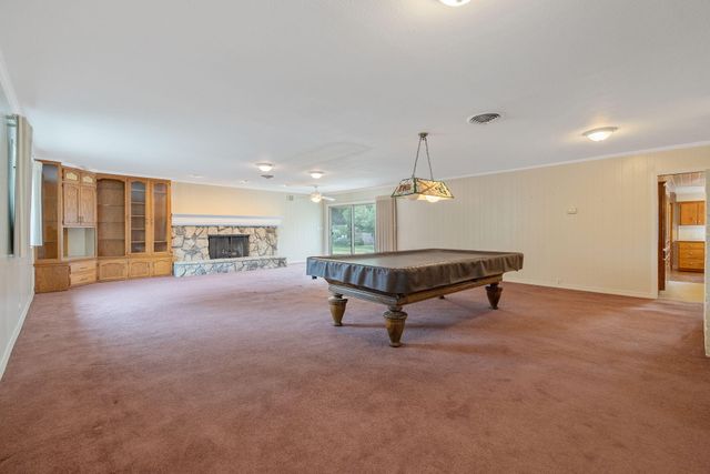 1714 N Blythe Avenue, Fresno, CA 93722