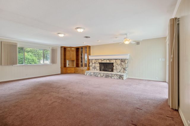 1714 N Blythe Avenue, Fresno, CA 93722