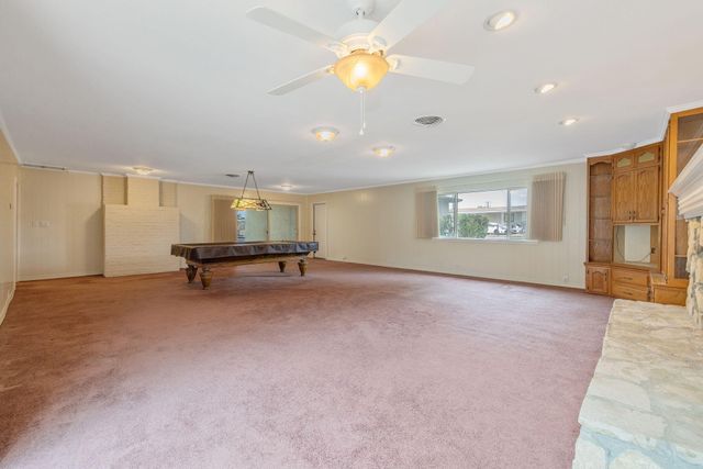 1714 N Blythe Avenue, Fresno, CA 93722