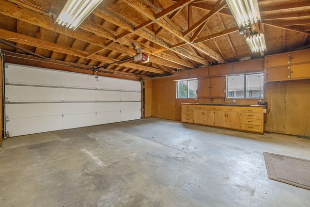 1714 N Blythe Avenue, Fresno, CA 93722