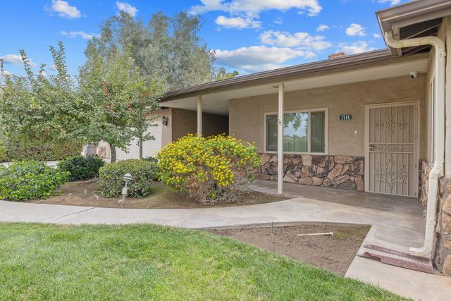 1714 N Blythe Avenue, Fresno, CA 93722