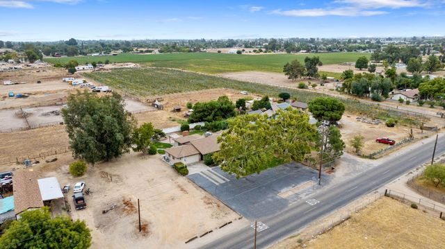 1714 N Blythe Avenue, Fresno, CA 93722
