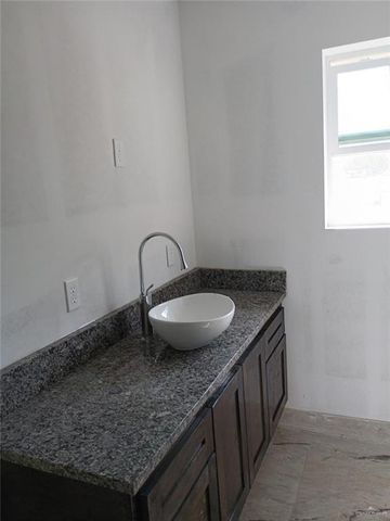 1020 S Georgia Avenue, Mercedes, TX 78570