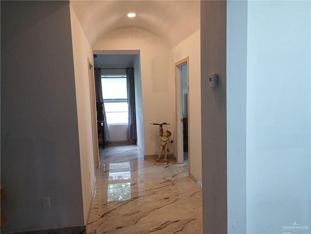 1020 S Georgia Avenue, Mercedes, TX 78570