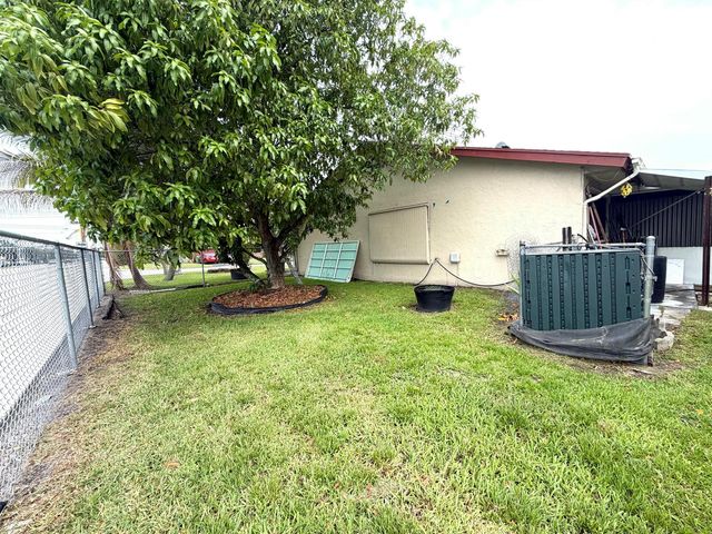 2000 NW 70th Lane, Margate, FL 33063