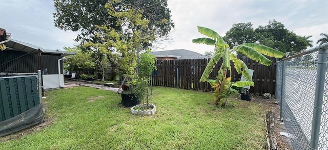 2000 NW 70th Lane, Margate, FL 33063