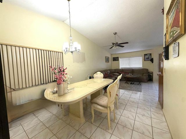 2000 NW 70th Lane, Margate, FL 33063