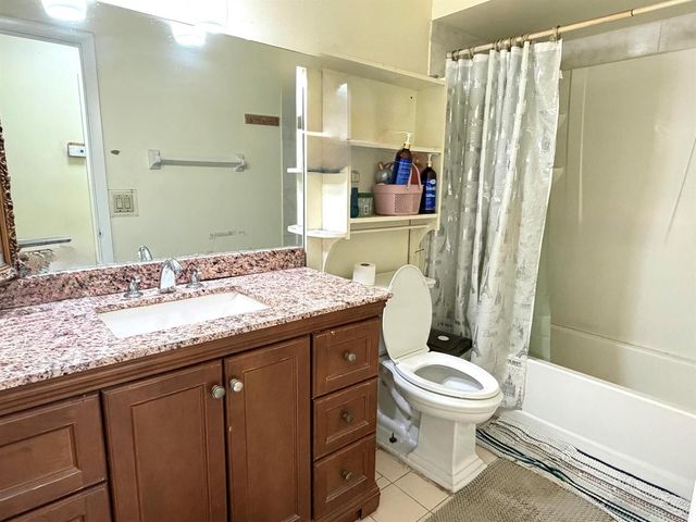 2000 NW 70th Lane, Margate, FL 33063