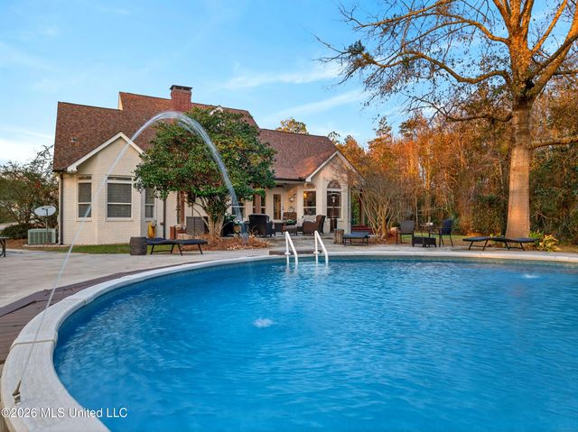 75 N Hill Drive, Carriere, MS 39426