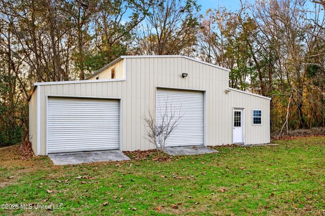 75 N Hill Drive, Carriere, MS 39426